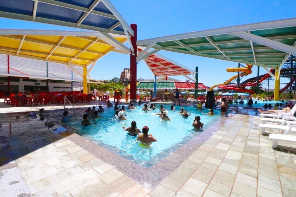 Piazza Diroma - Com Acesso Acqua Park Cn-Go Aparthotel Caldas Novas Eksteriør bilde