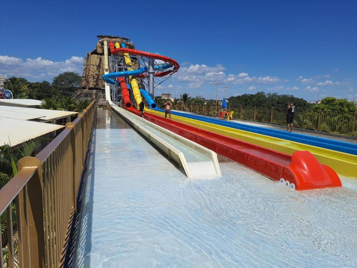Piazza Diroma - Com Acesso Acqua Park Cn-Go Aparthotel Caldas Novas Eksteriør bilde